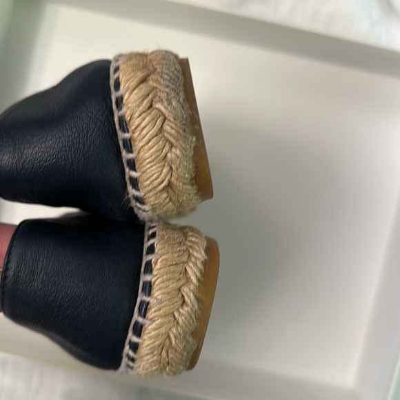 Chanel Espadrilles. Size 7. - Navy Blue - Picture 5 of 9